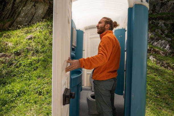 Best Temporary restroom rental  in Tropical Park, FL